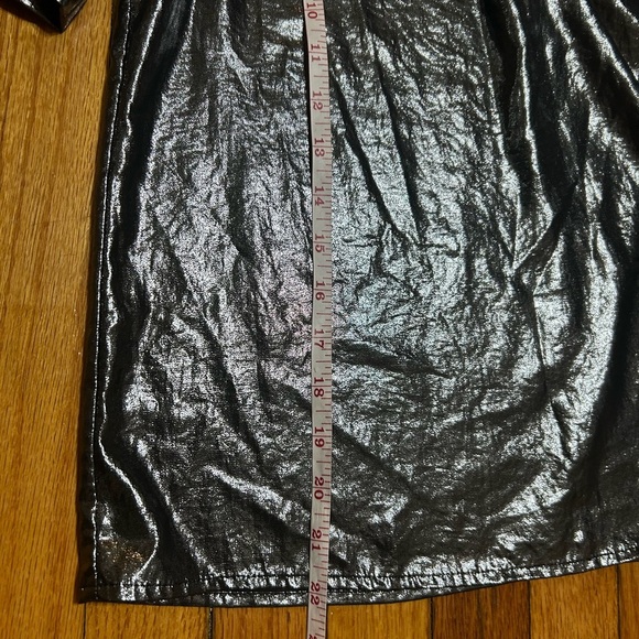 Current Air Women's Metallic Party Head Turning Blouse Size Small - Picture 7 of 8